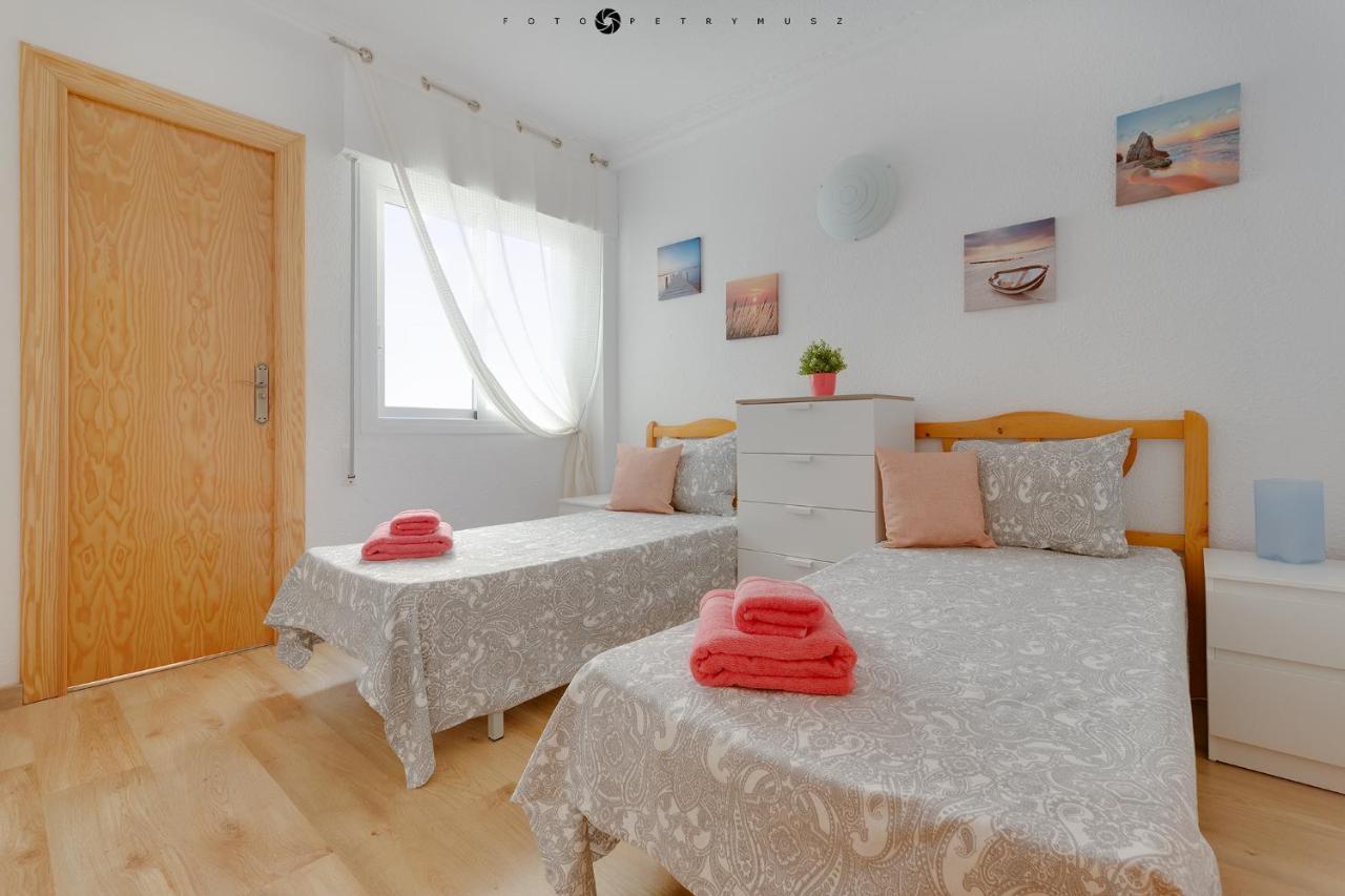 טורבייחה Apartment With Pool & Balcony Less Than 10Min Walk To La Mata Beach! מראה חיצוני תמונה